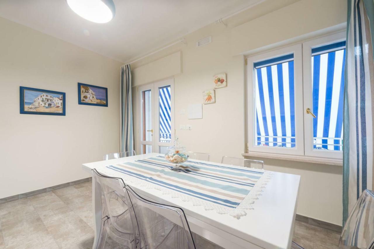 Casa Vacanze Anfitrite Lido Conchiglia Bagian luar foto